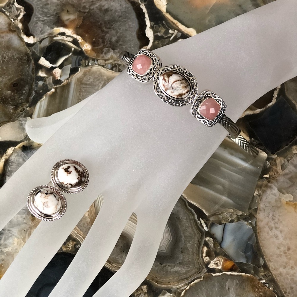 Set special: Pangea Mines wild Horse  MSRP 799
Bracelet is 7.25”